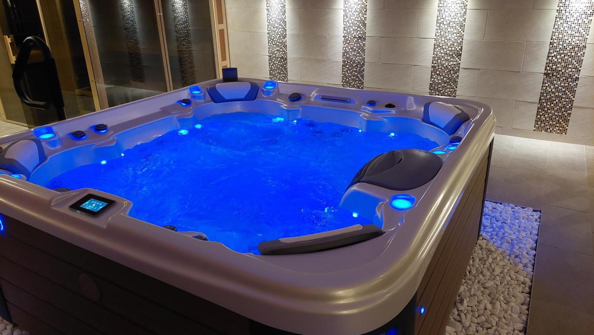 Oazis Hotel*** Надьканижа Экстерьер фото